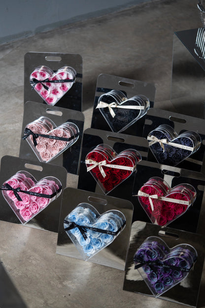 Preserved Rose Mirror-Heart Ornament — The Perfect Gift for Qixi Festival; Also Ideal for Anniversaries, Wedding Favors, and Birthday Celebrations.