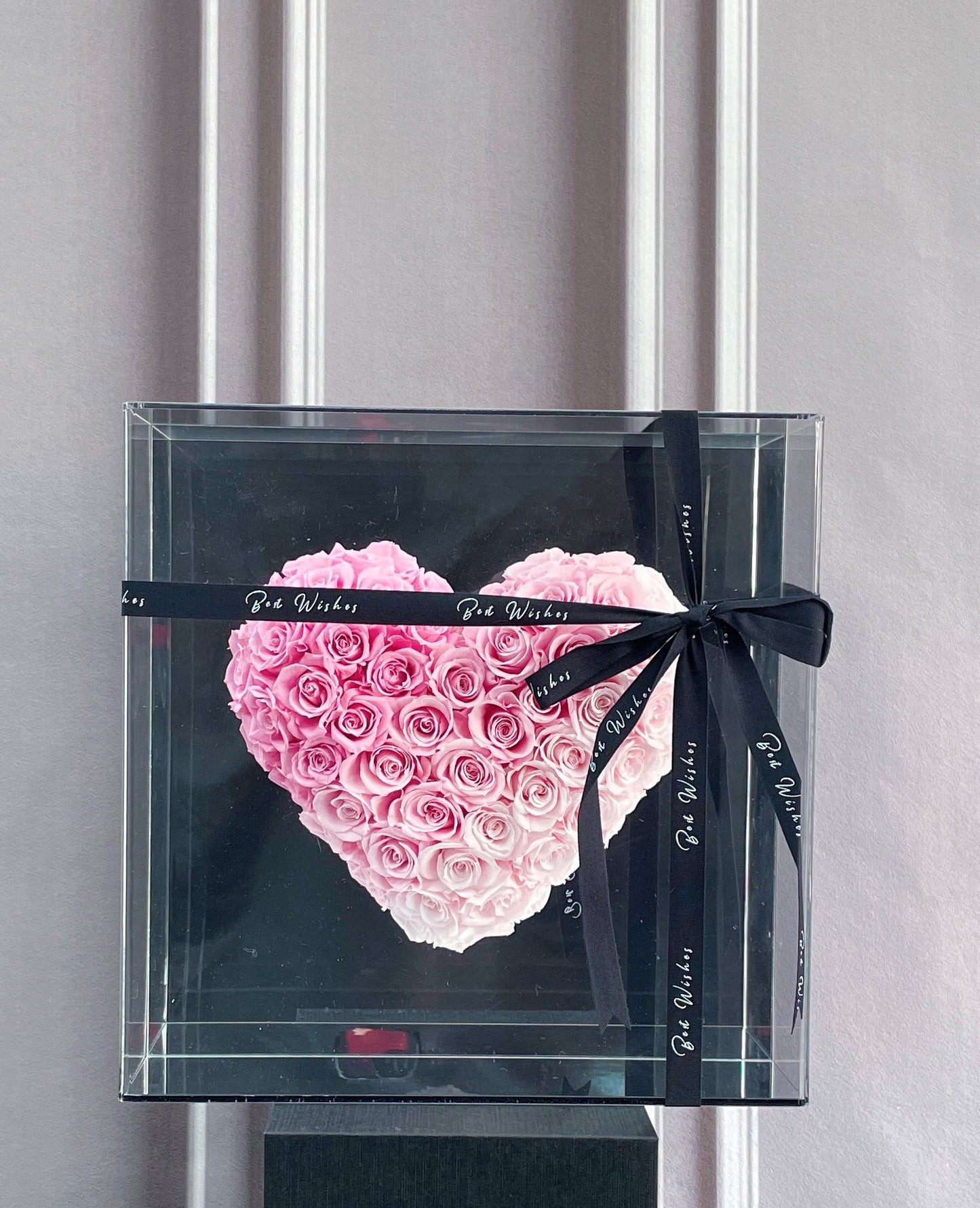 Acrylic Preserved Rose Heart-Shaped Gift Box — A Romantic Gift for Your Beloved; Ideal for Birthdays, Holidays, and Wedding Favors