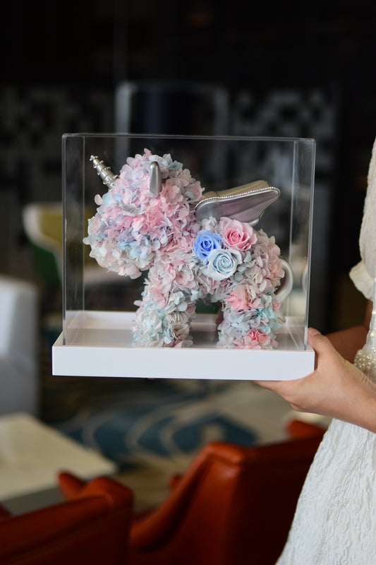 A creatively designed preserved flower cartoon unicorn figurine—a beautiful birthday gift. A surprise gift box for her.
