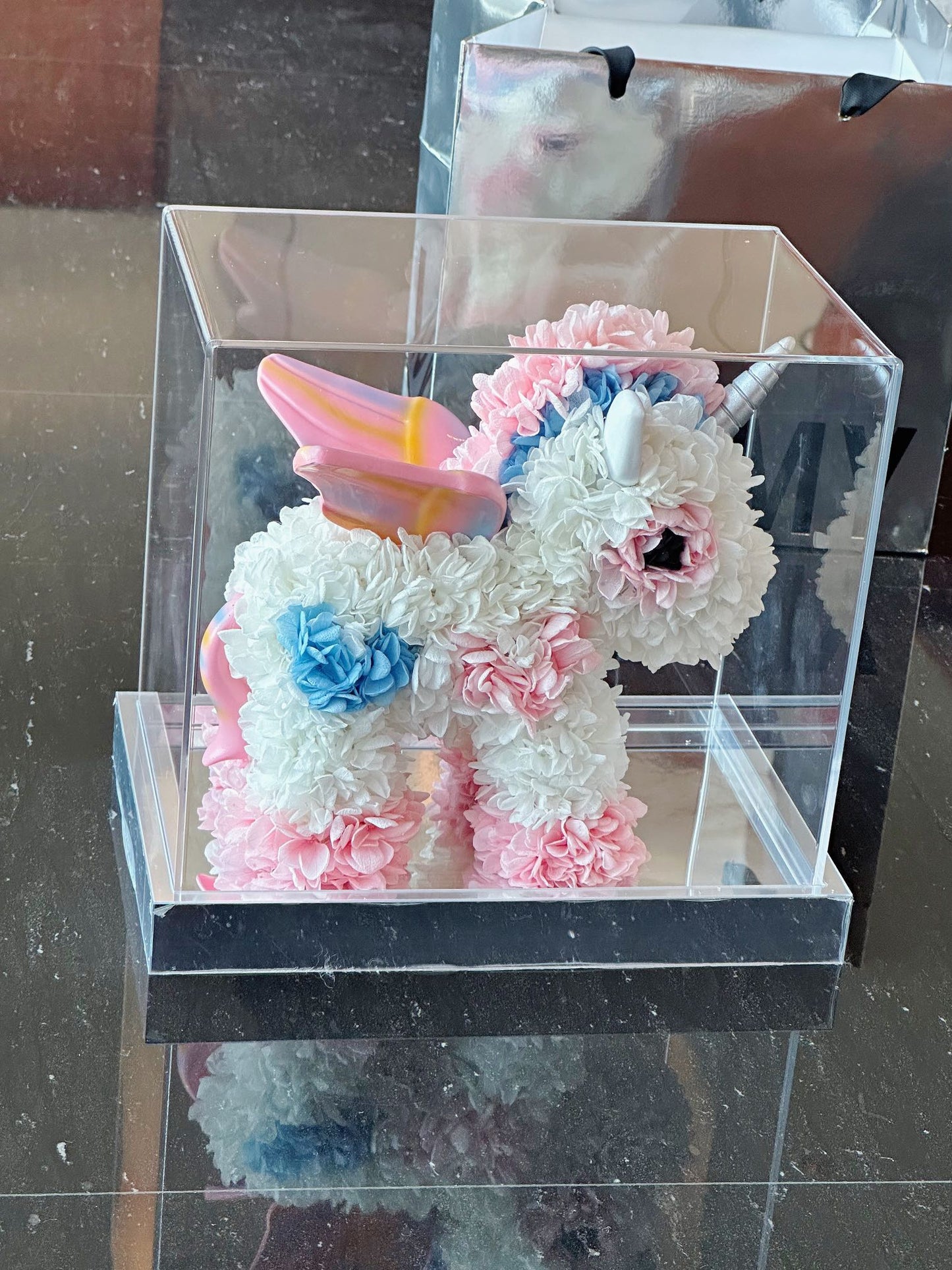Preserved Flower Creative Gift: Cartoon Unicorn Design — A Festive Blessing for Ladies and a Birthday Gift for Children