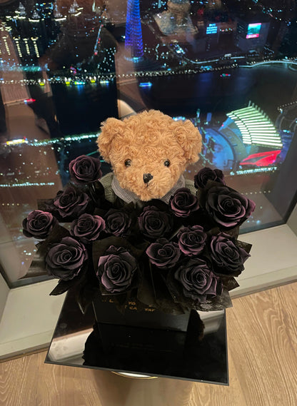 Creative Floral Keepsake: Cartoon Figurine & Preserved Flower Arrangement — A Perfect Qixi Festival Gift: A Surprise Box for Your Girlfriend