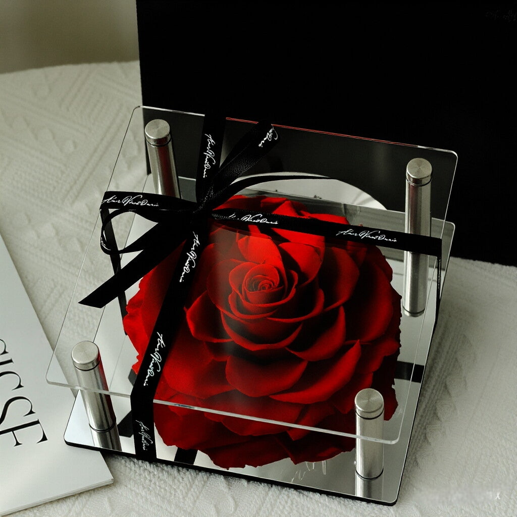 Valentine's Day Gift: Acrylic Heart-Shaped Preserved Rose with Mirror-Finish Heart Accent