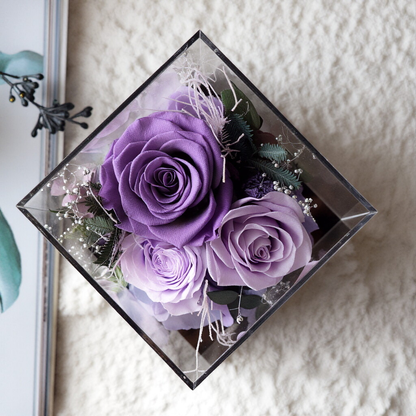 Preserved Flower Gift Box — Featuring Transparent Acrylic Packaging — An Ideal Choice for Festive Greetings, Mother's Day, and Birthday Gifts