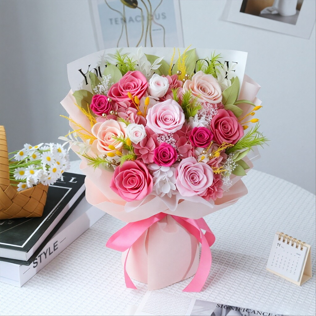 Preserved Rose Gift Box: A Creative Mother's Day Offering, Graduation Season Gift Set, and Teachers' Day Keepsake