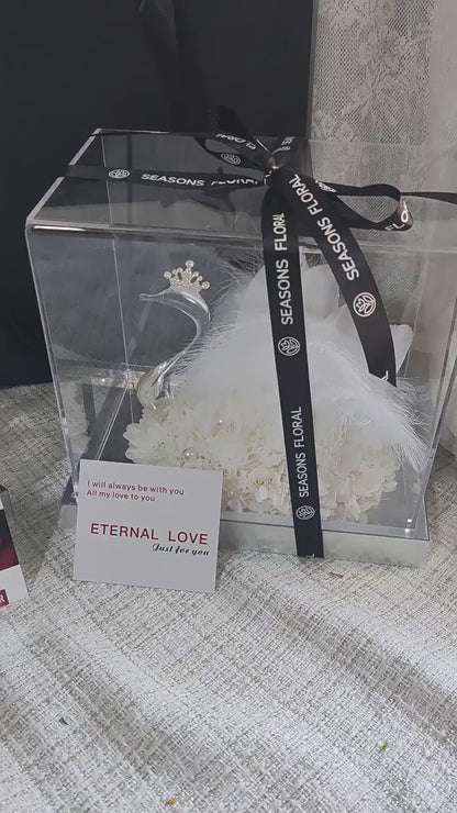Swan-Shaped Preserved Flower Gift Box with Acrylic Mirror — Valentine's Day & Wedding Decor, Birthday Gift.